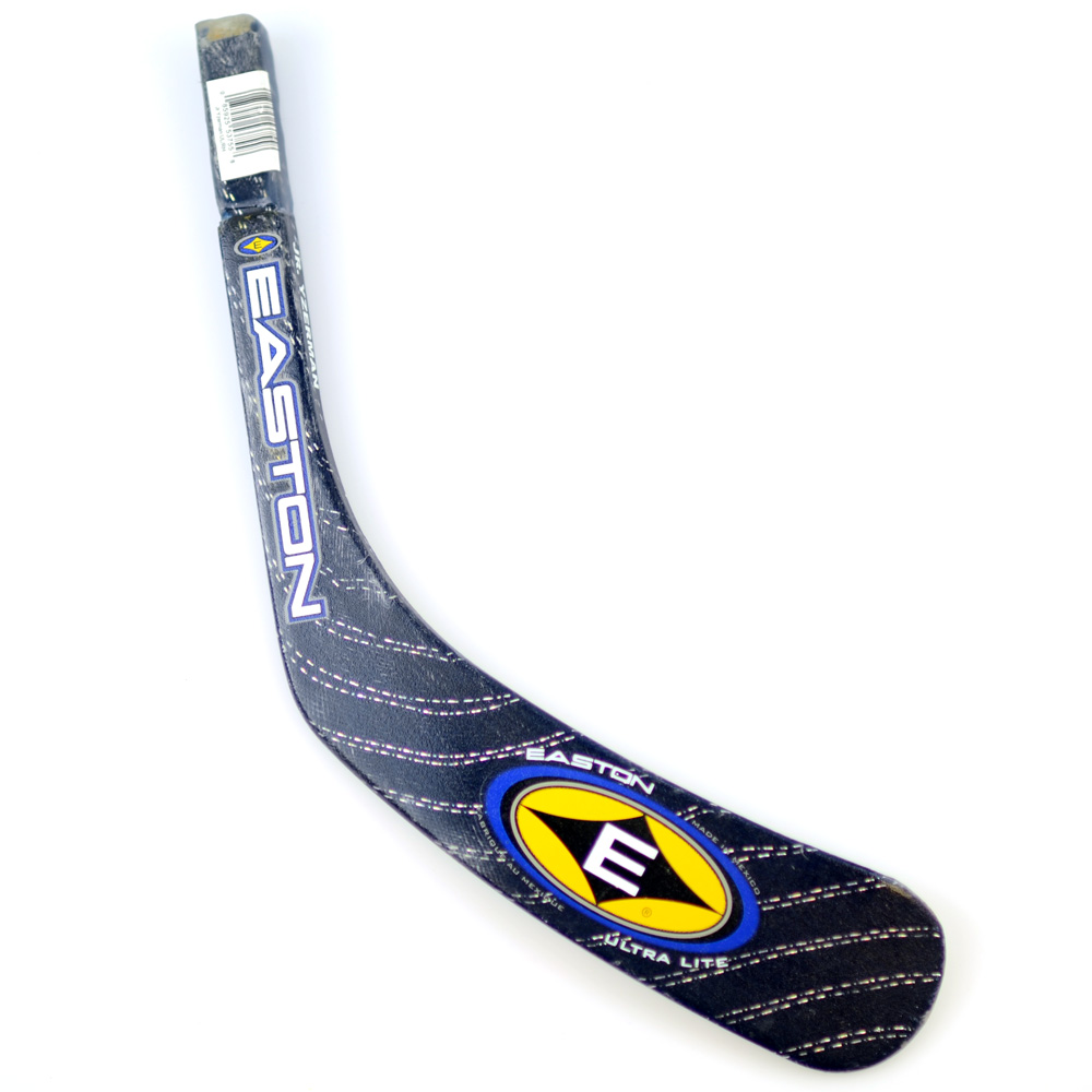 Easton Ultra Lite Hockey Shaft- Junior